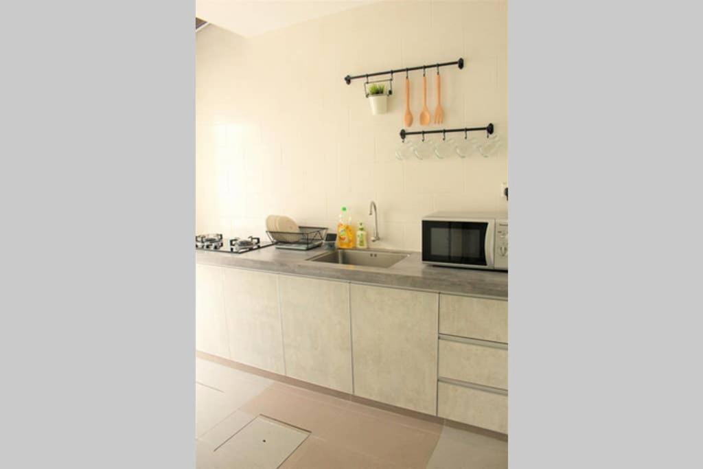 NEW SEAVIEW Cozy Modern Beach House Tanjung Bungah  Exterior foto